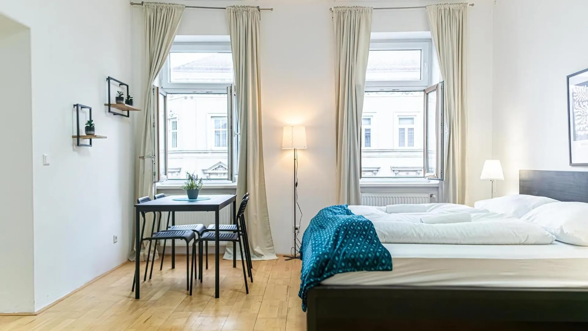 Apartamento Elegant 2Br Apt.@Wiener Stadthalle/Central Located Áustria